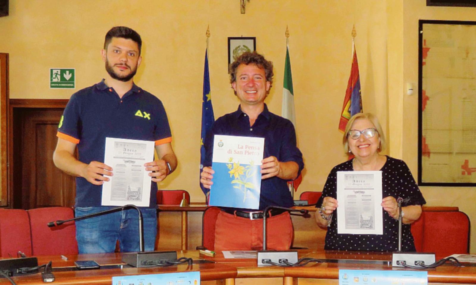 Un banditore medievale in centro, per annunciare la festa 