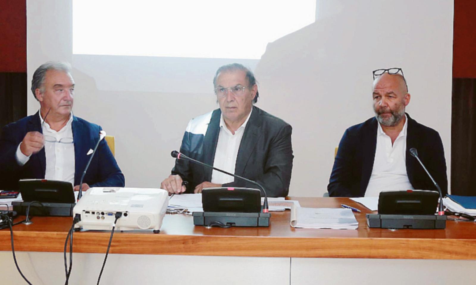 La decisione per il cda non slitta