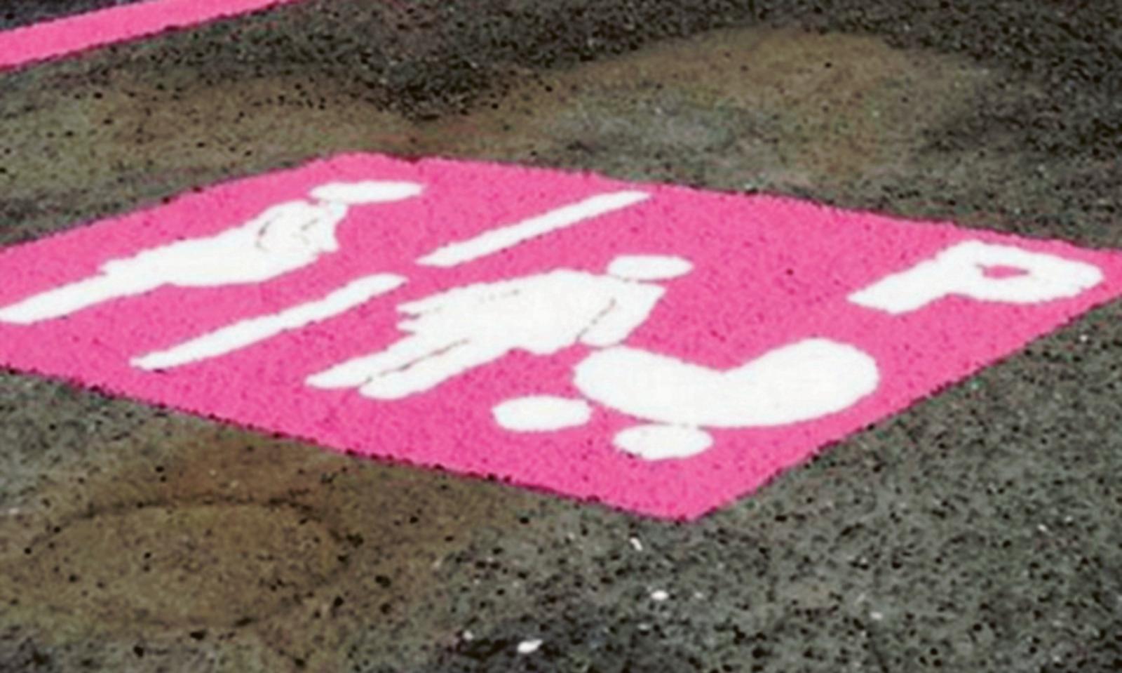 Occhiobello introduce i 'Parcheggi Rosa' 