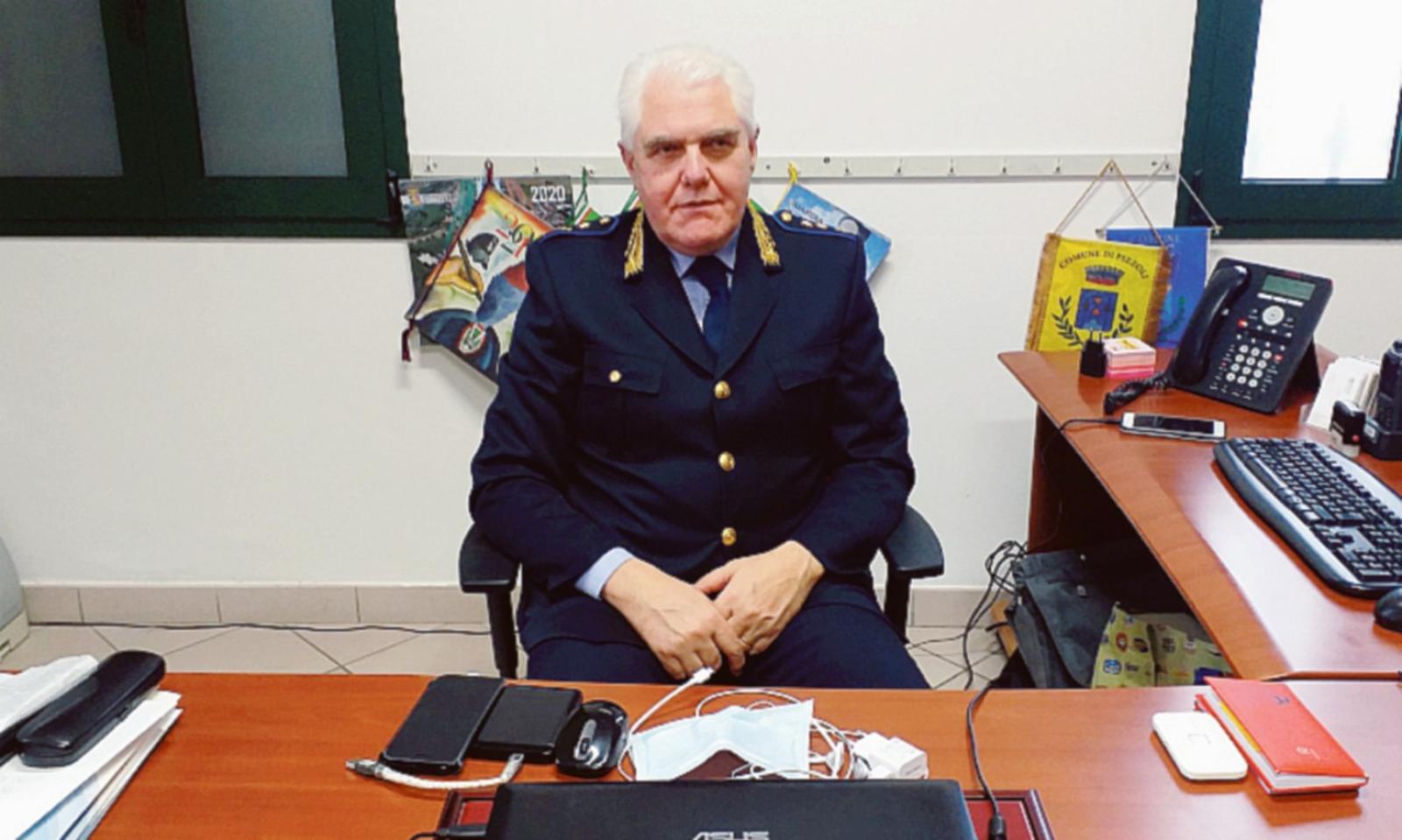 Il comandante va in pensione