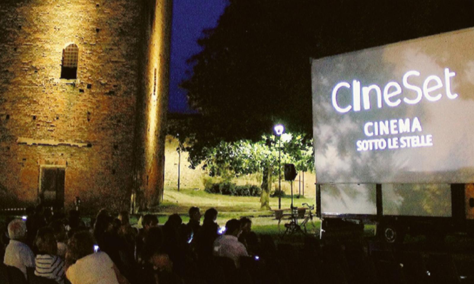 Cinema sotto nel stelle, con "Animali Notturni"