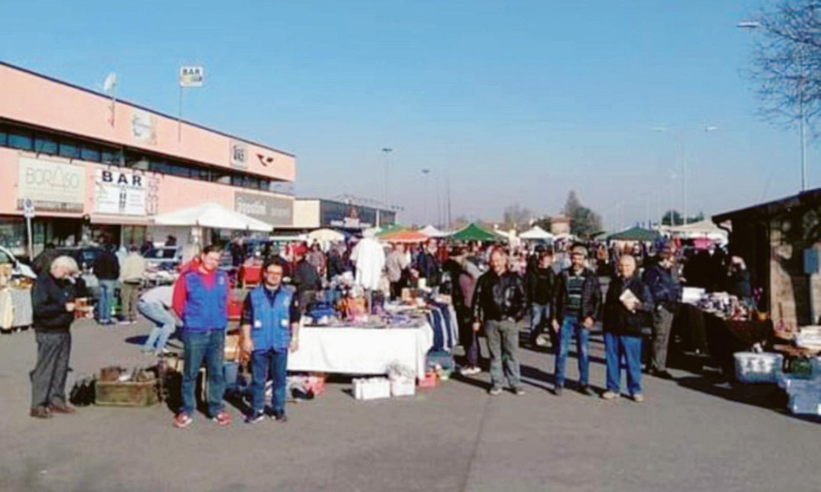 Il mercatino &egrave; un punto fermo per la gioia degli amanti dell&rsquo;usato