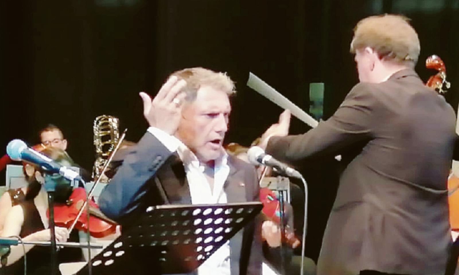 Il Gran Gal&agrave; d&agrave; spettacolo sul palco