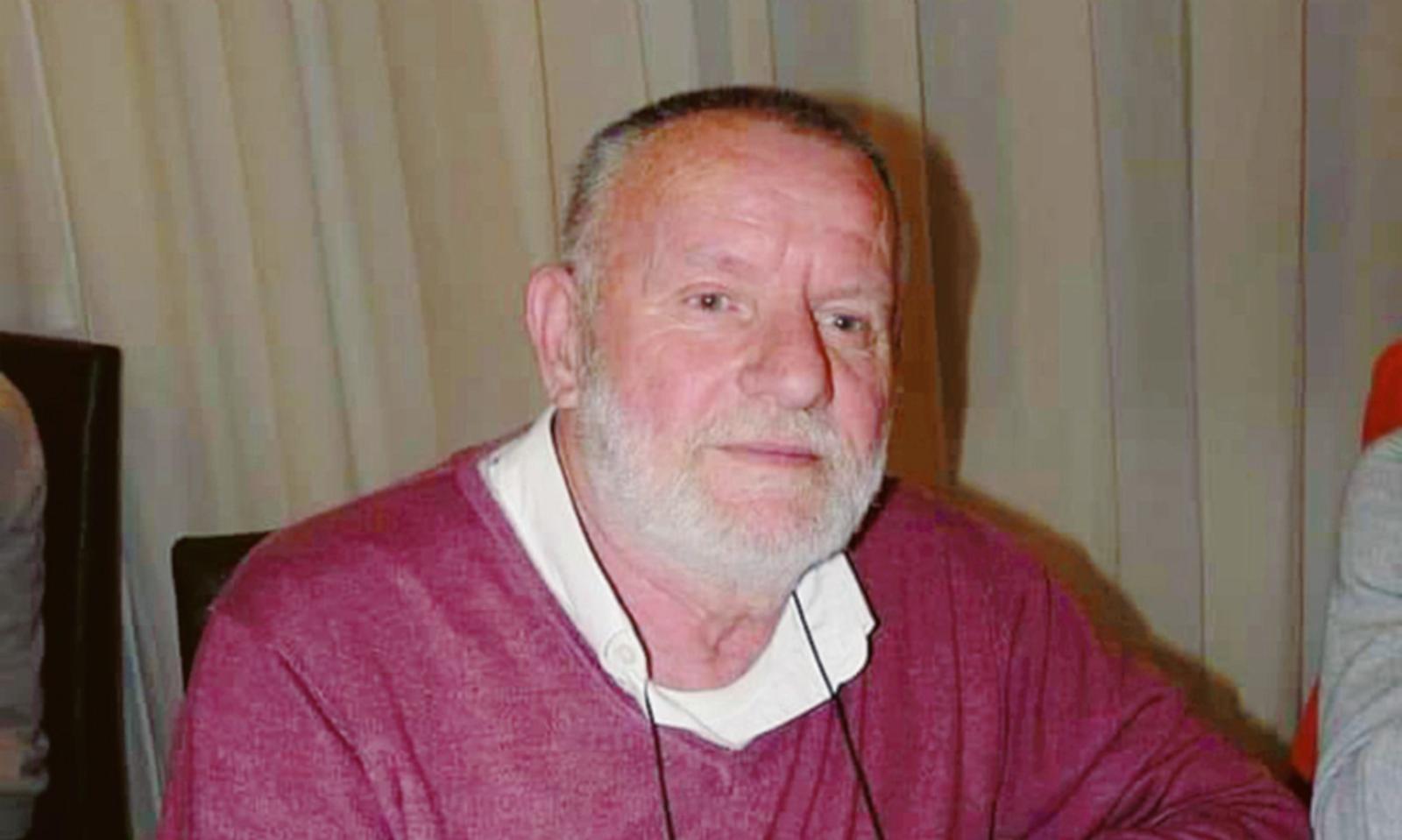 Il fascino della citt&agrave;, di notte, a piedi