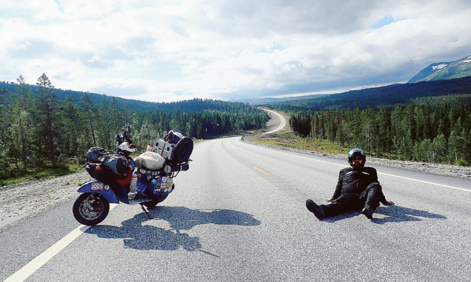Dario, in Vespa nel profondo Nord
