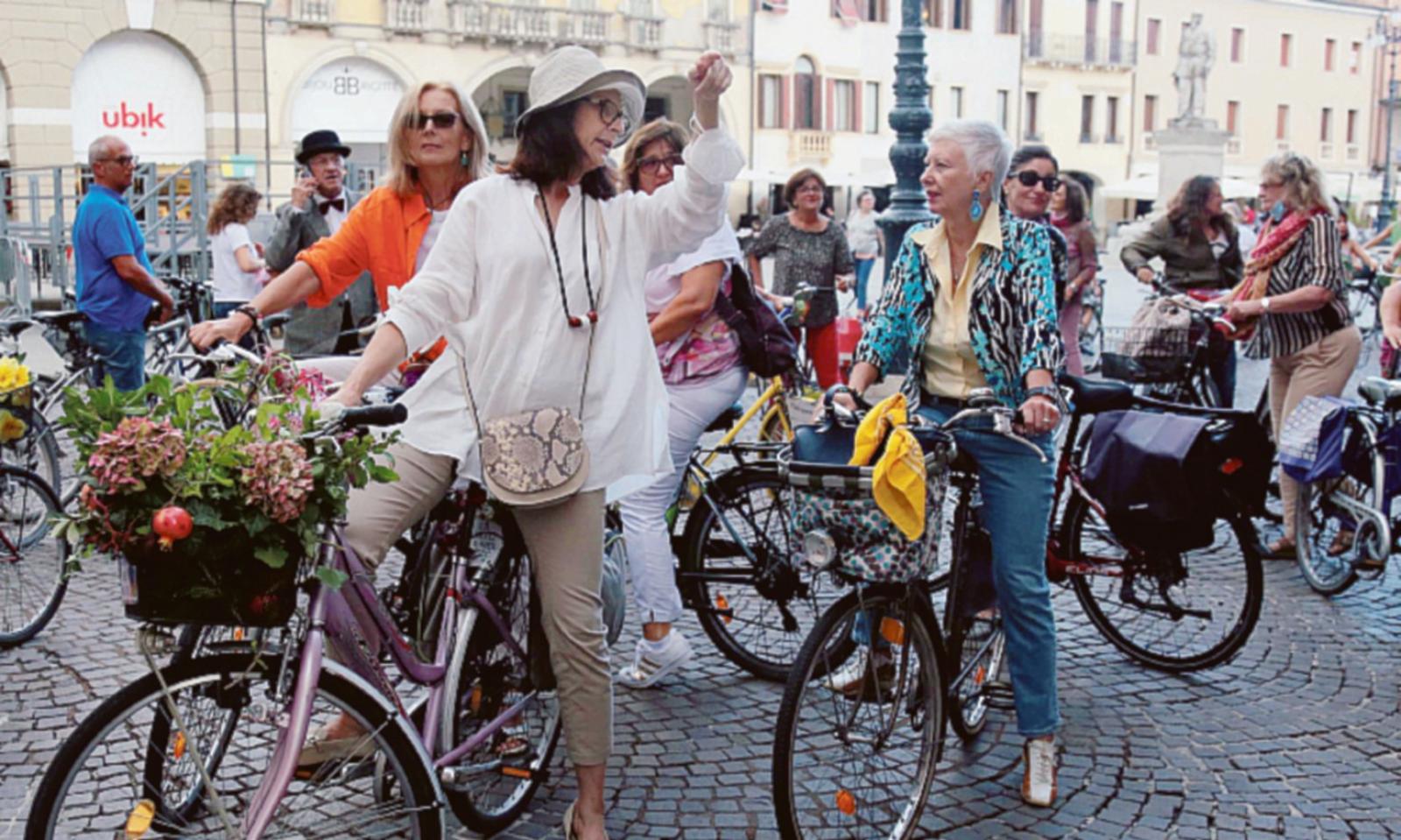 Bici e decori, la pedalata si fa fancy