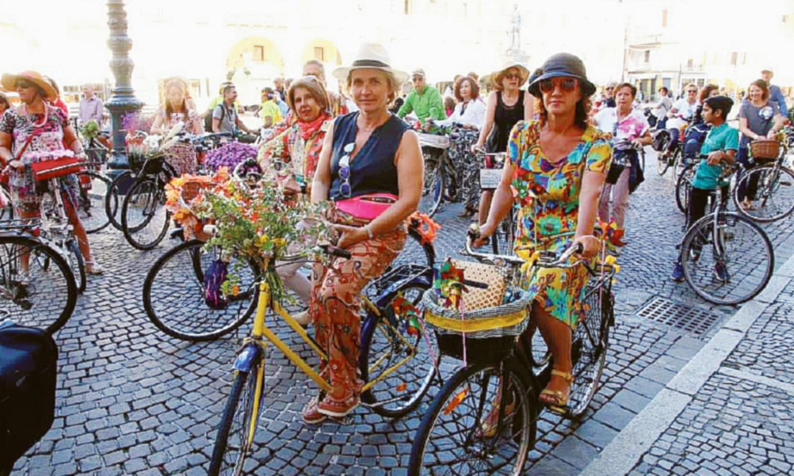 In bici per la parit&agrave; di genere