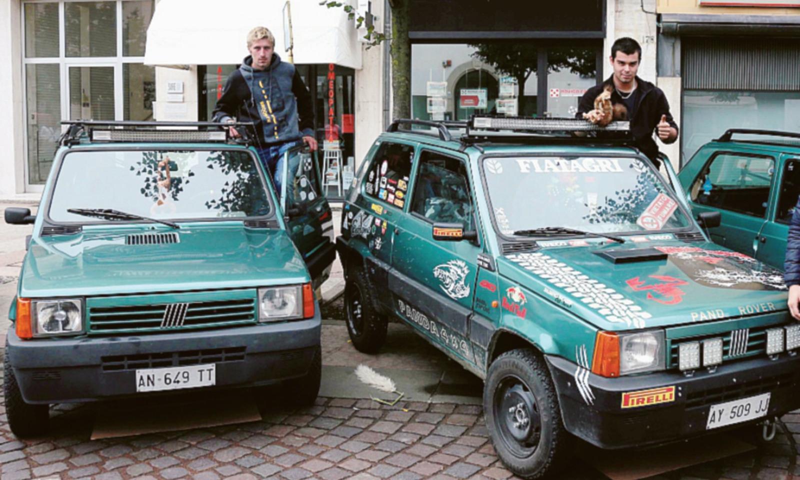 Panda schierate sul Corso