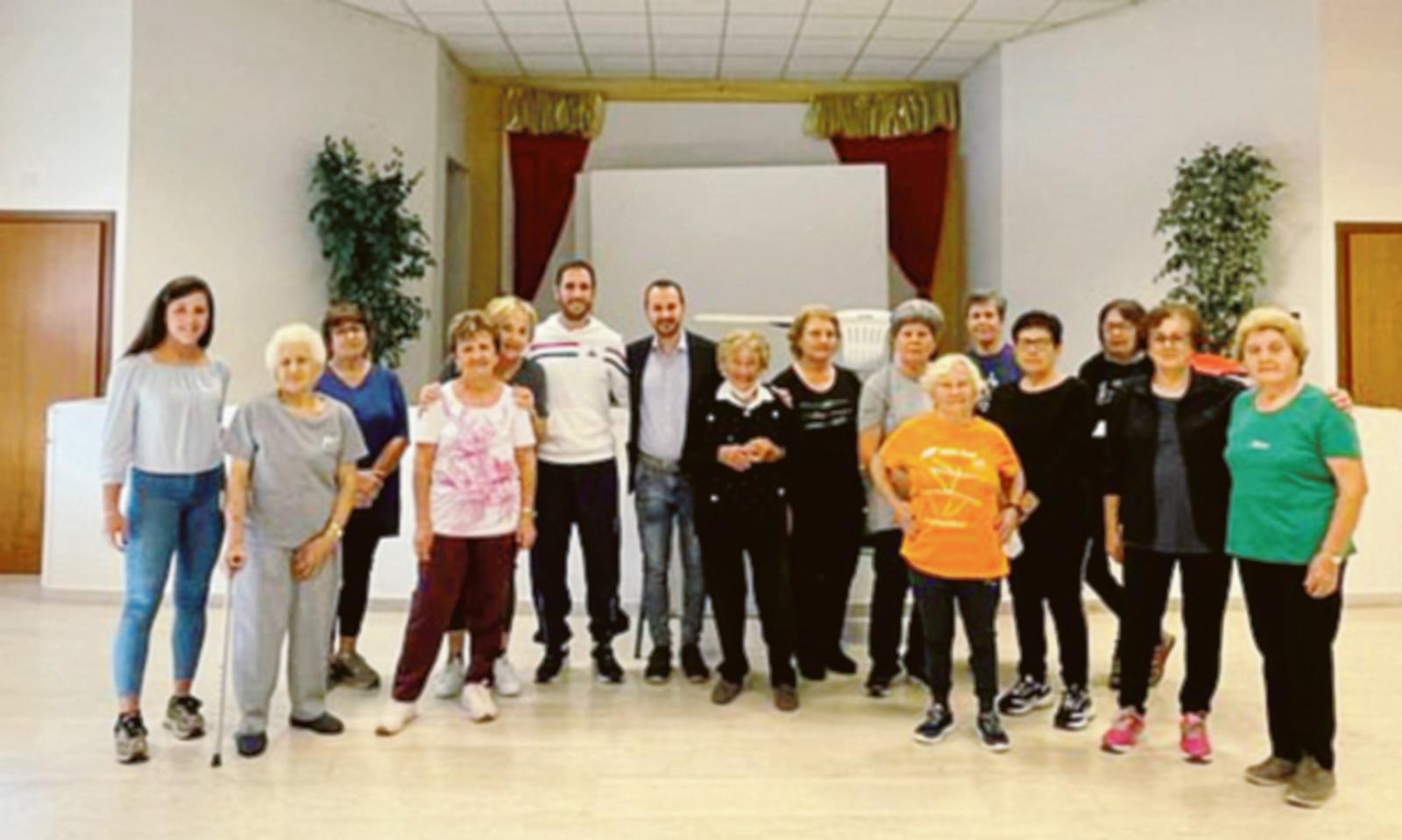 Ginnastica dolce: Alberta, 96 anni, non manca una lezione!