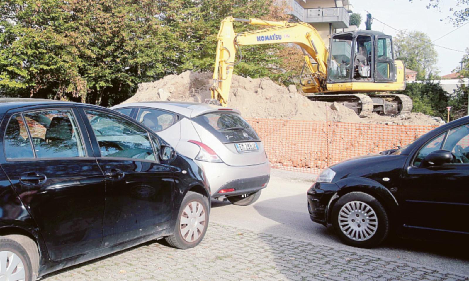 Stazione, il parcheggio &egrave; un miraggio