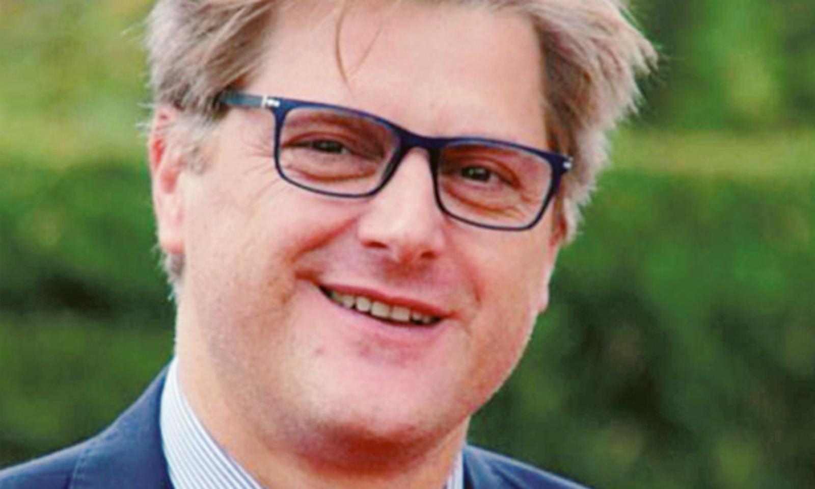 Campo sportivo tutto a led