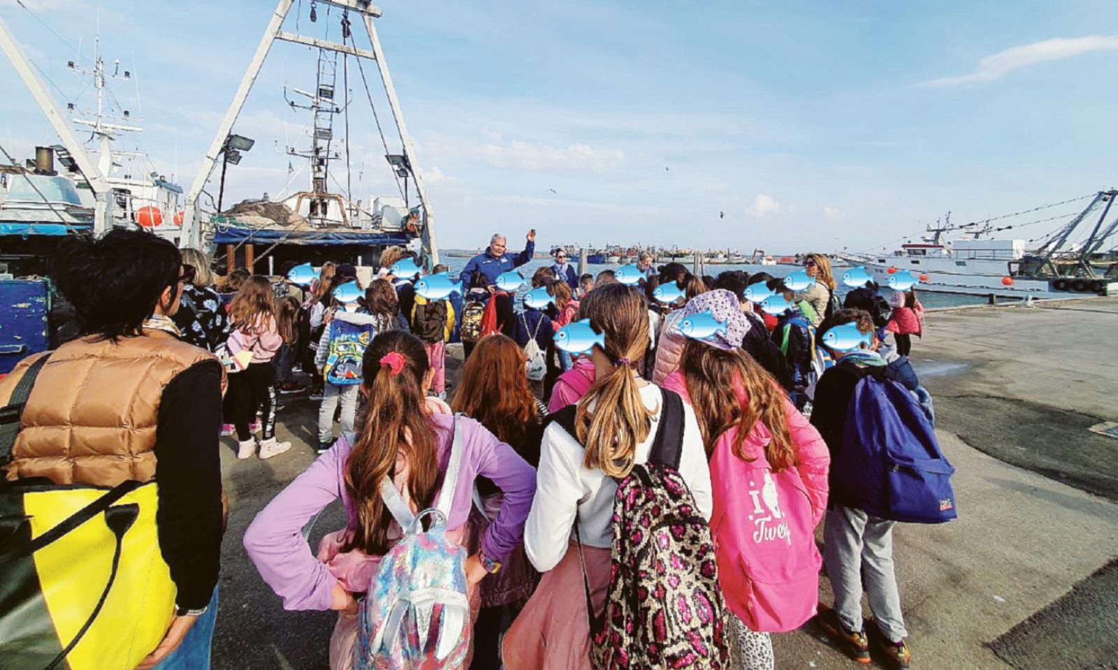 I bambini al mercato ittico: che emozione!