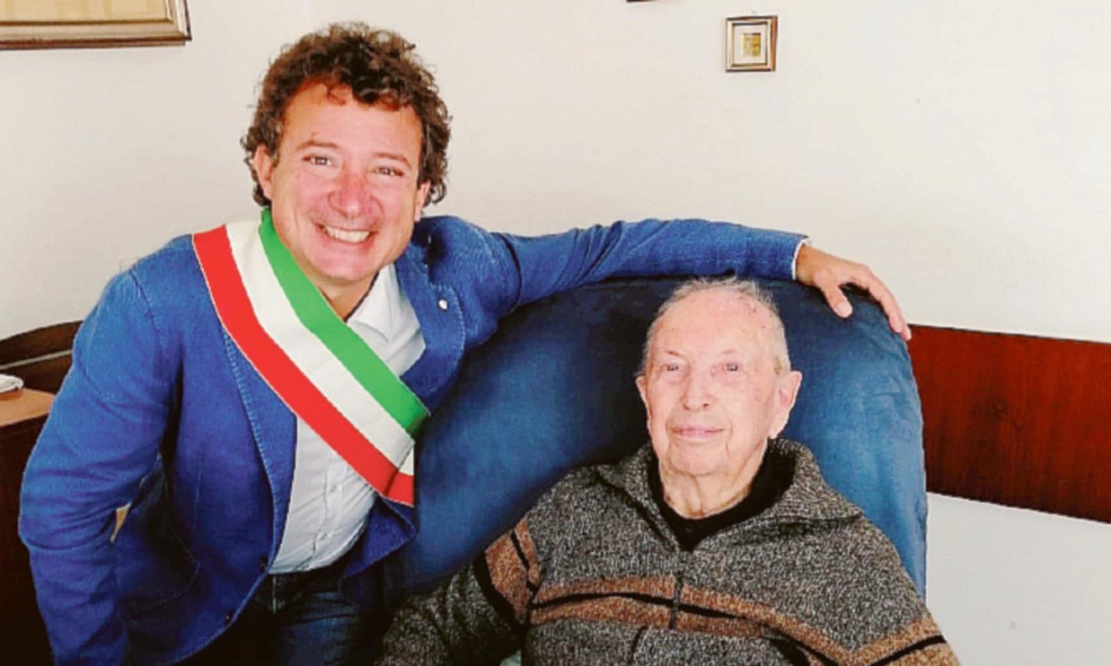 Un secolo di Attilio, che festa!