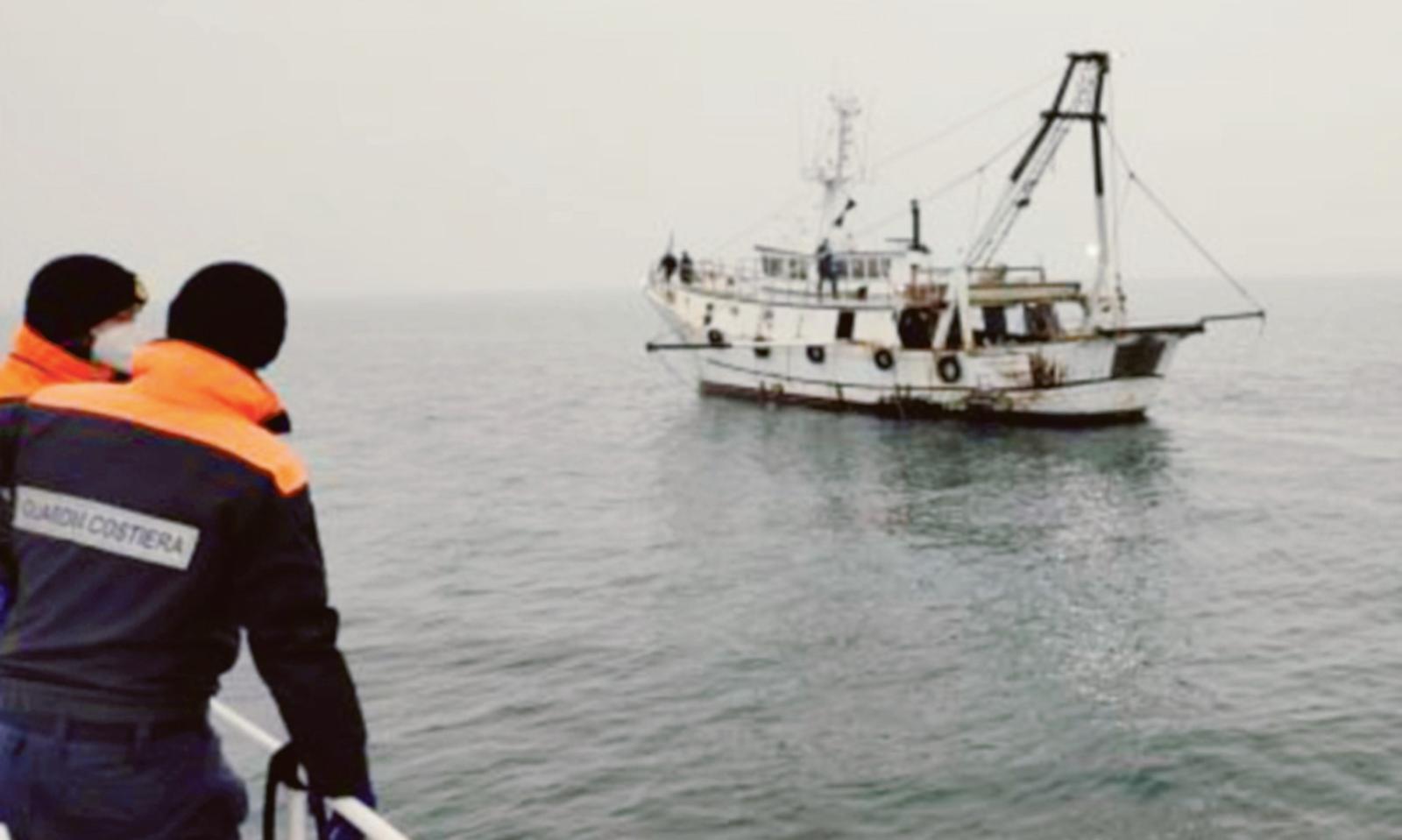 Pescherecci in area vietata