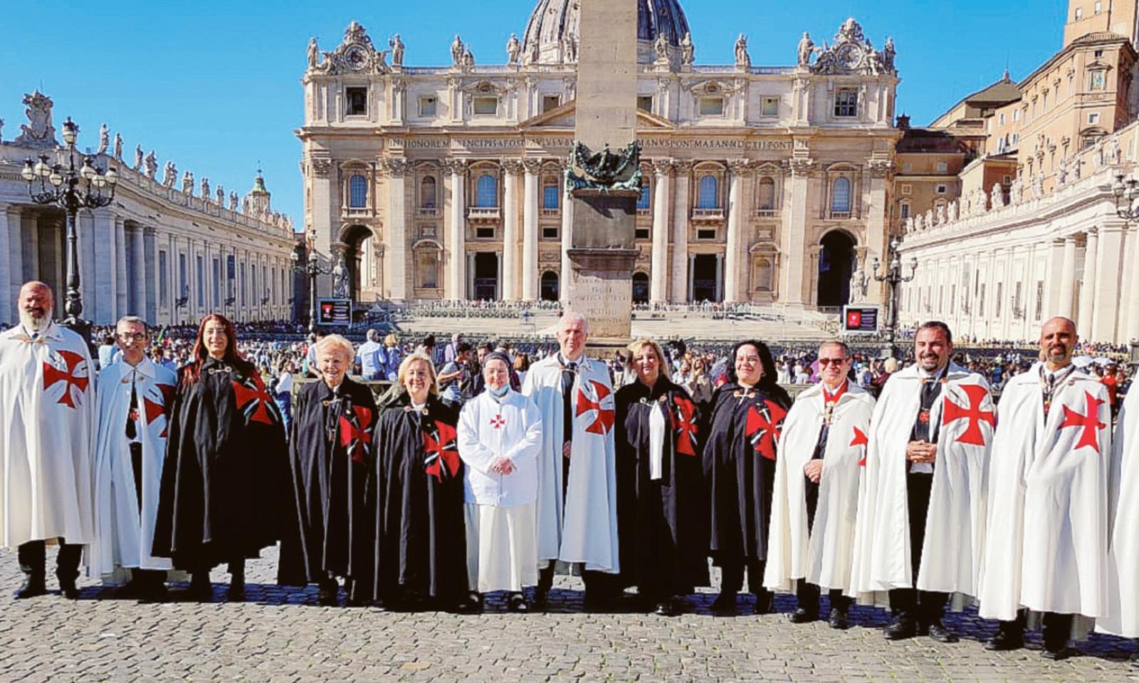 Per la pace e in aiuto ai poveri