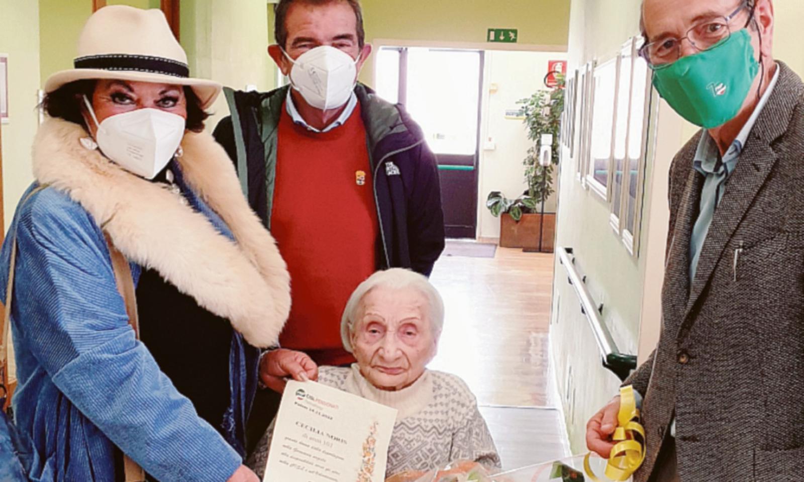 L'omaggio dei sindacati alla loro centenaria