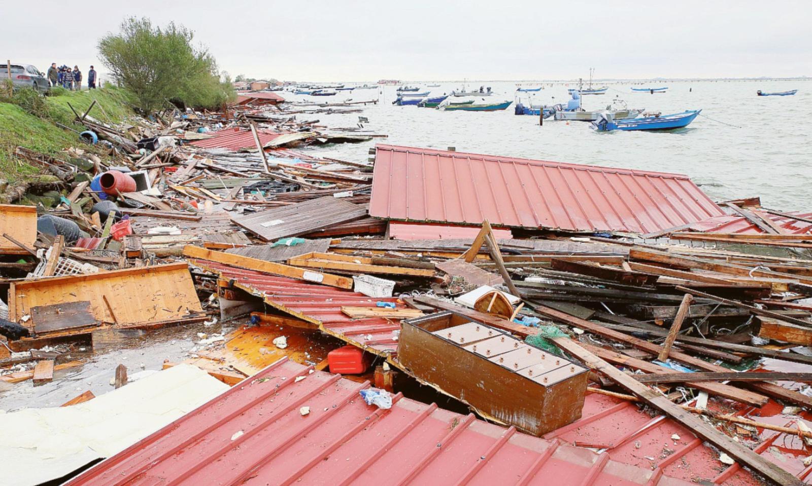 Cavane distrutte, di nuovo. "Un evento spaventoso"