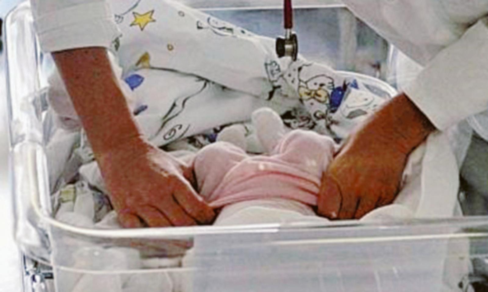 Neonato ustionato in ospedale