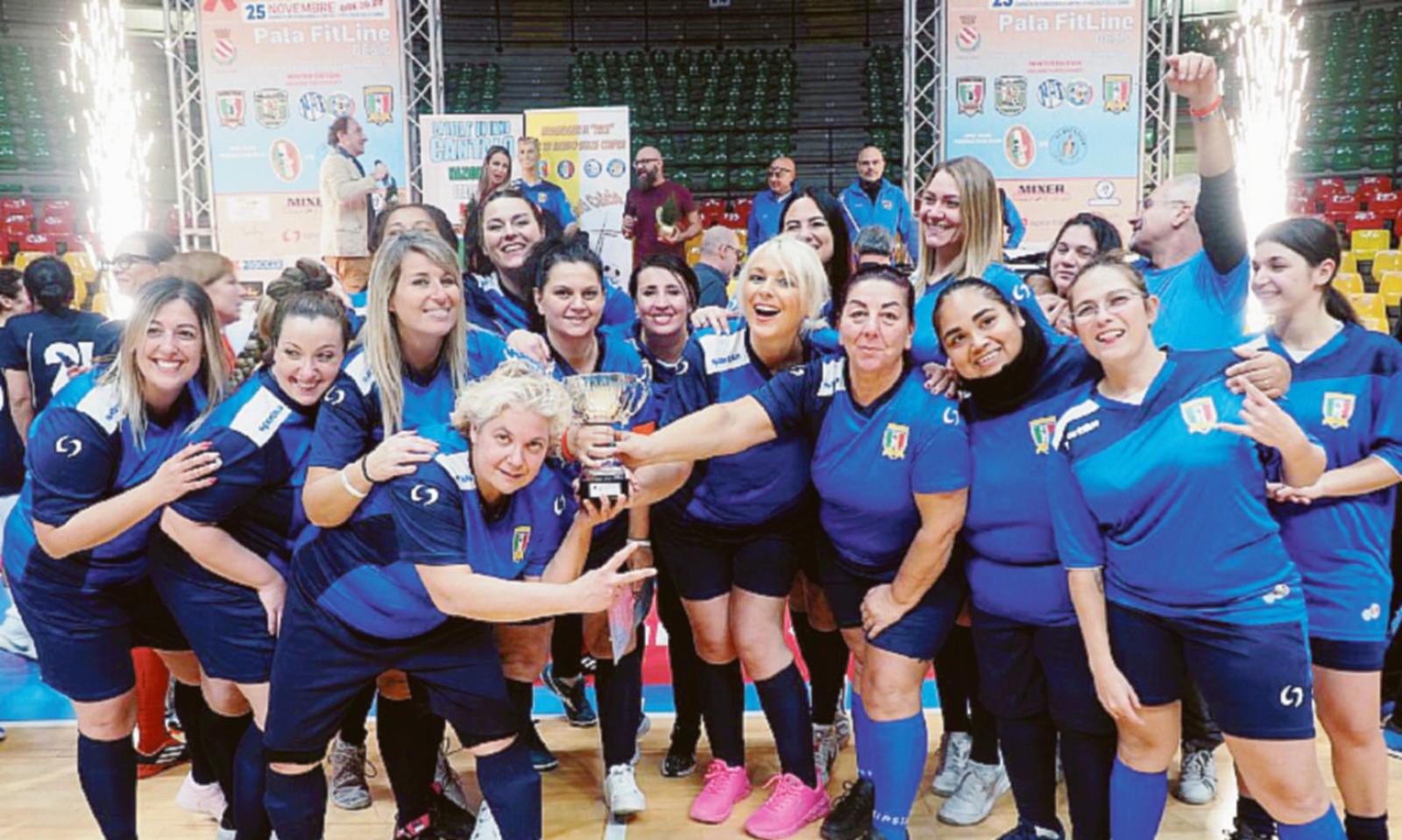 Che sfida! Curvy models contro suore!