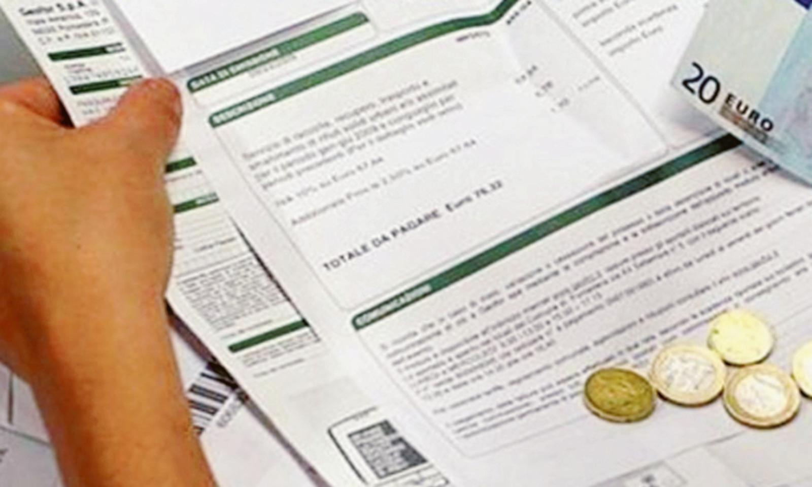 La tredicesima? Se ne va tutta in bollette!