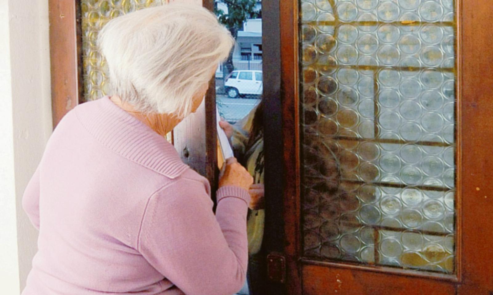 Truffe, difendiamo gli anziani