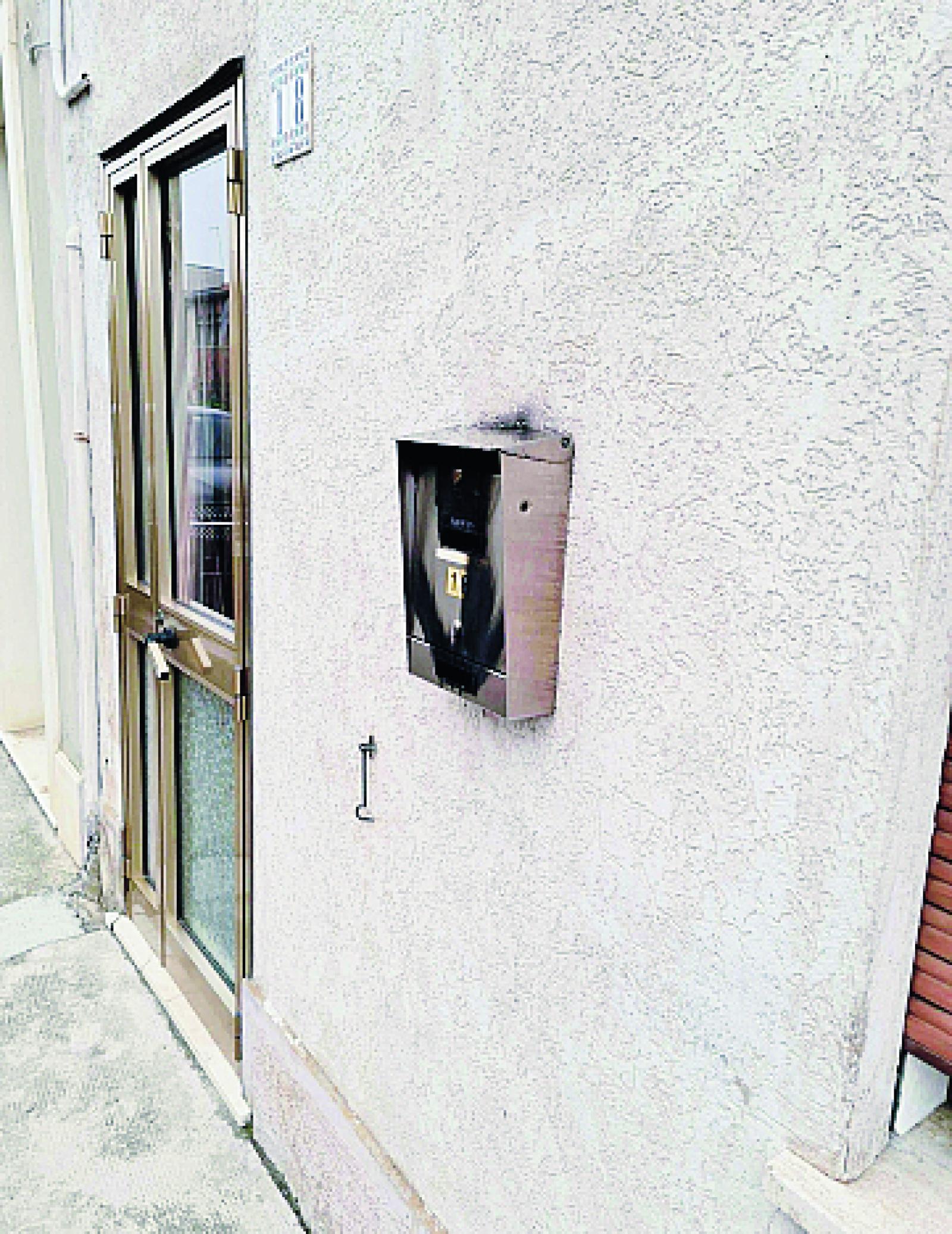 Bottrighe, incendiata la cassetta postale