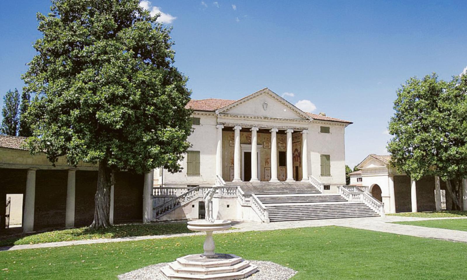 Dentro la calza, una visita al museo