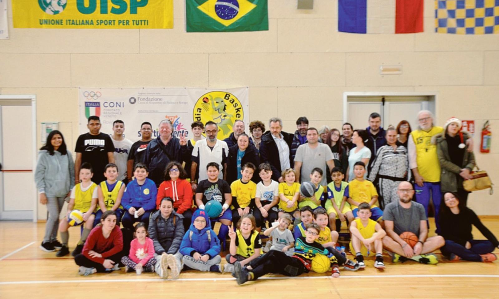 La grande festa della palla a spicchi