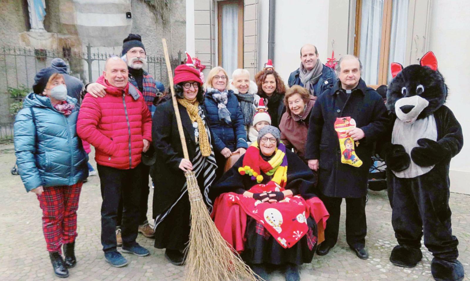 Befana accolta da star dai piccoli