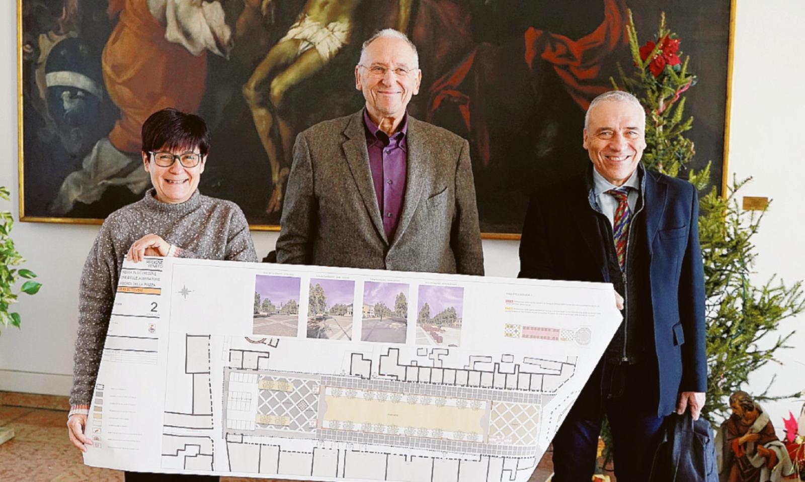 Via i pini, arrivano lecci e rose in rotonda