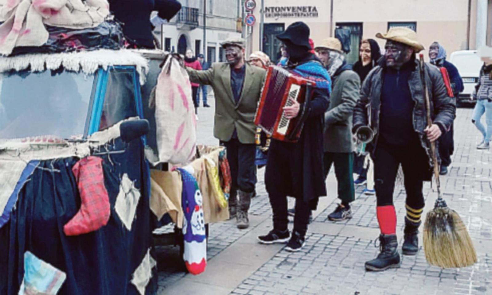Nella calza, tanta solidariet&agrave;