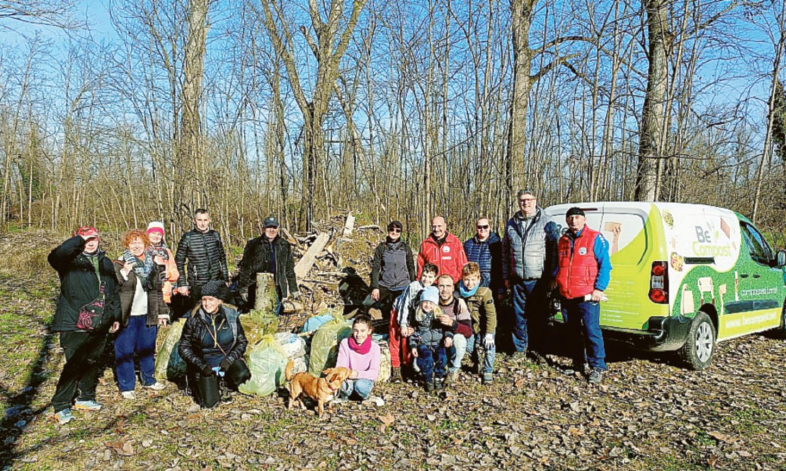 In golena gettati persino scaldabagno
