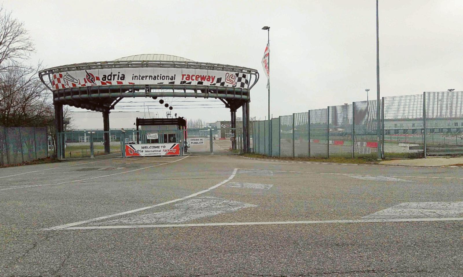 Un anno fa chiudeva l'autodromo