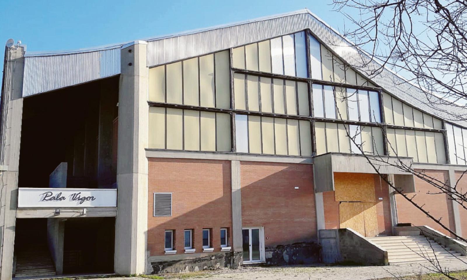 Scuola e Palavigor, lavori a rilento