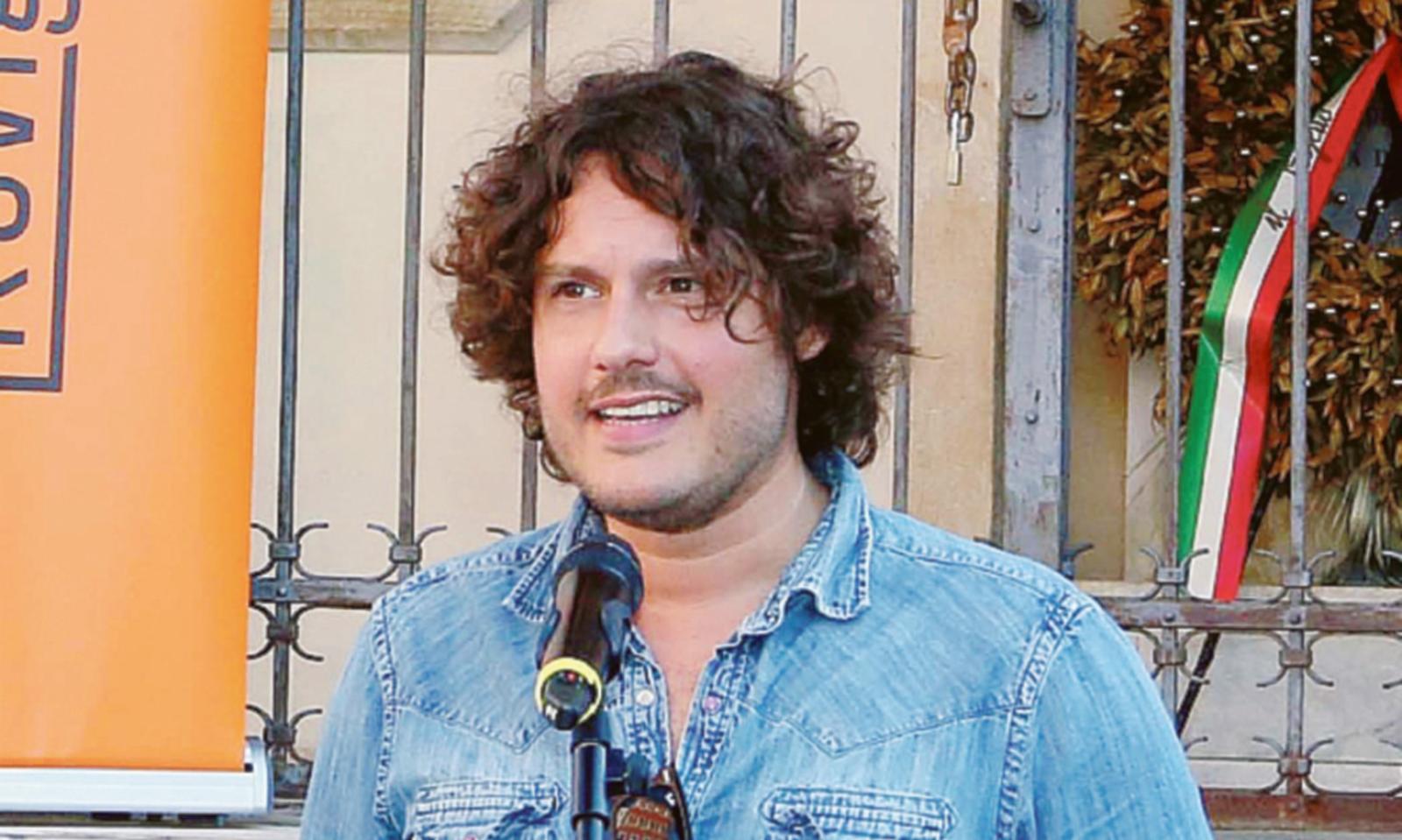 Gioved&igrave; Mattia Signorini alla taverna degli artisti