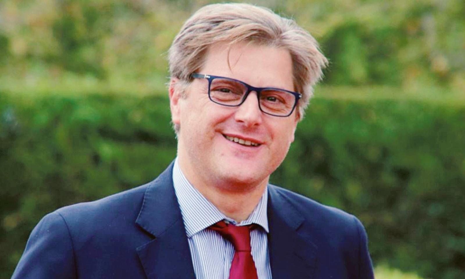 Caso Falco: annullato il bando, il centro sportivo torna al Comune