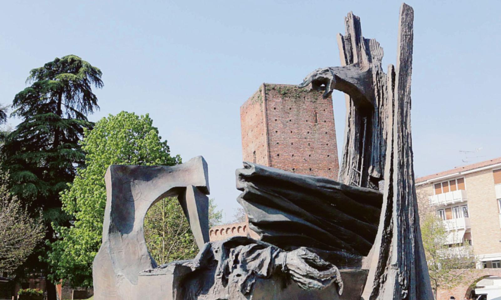 A Maggio parlano anche le statue