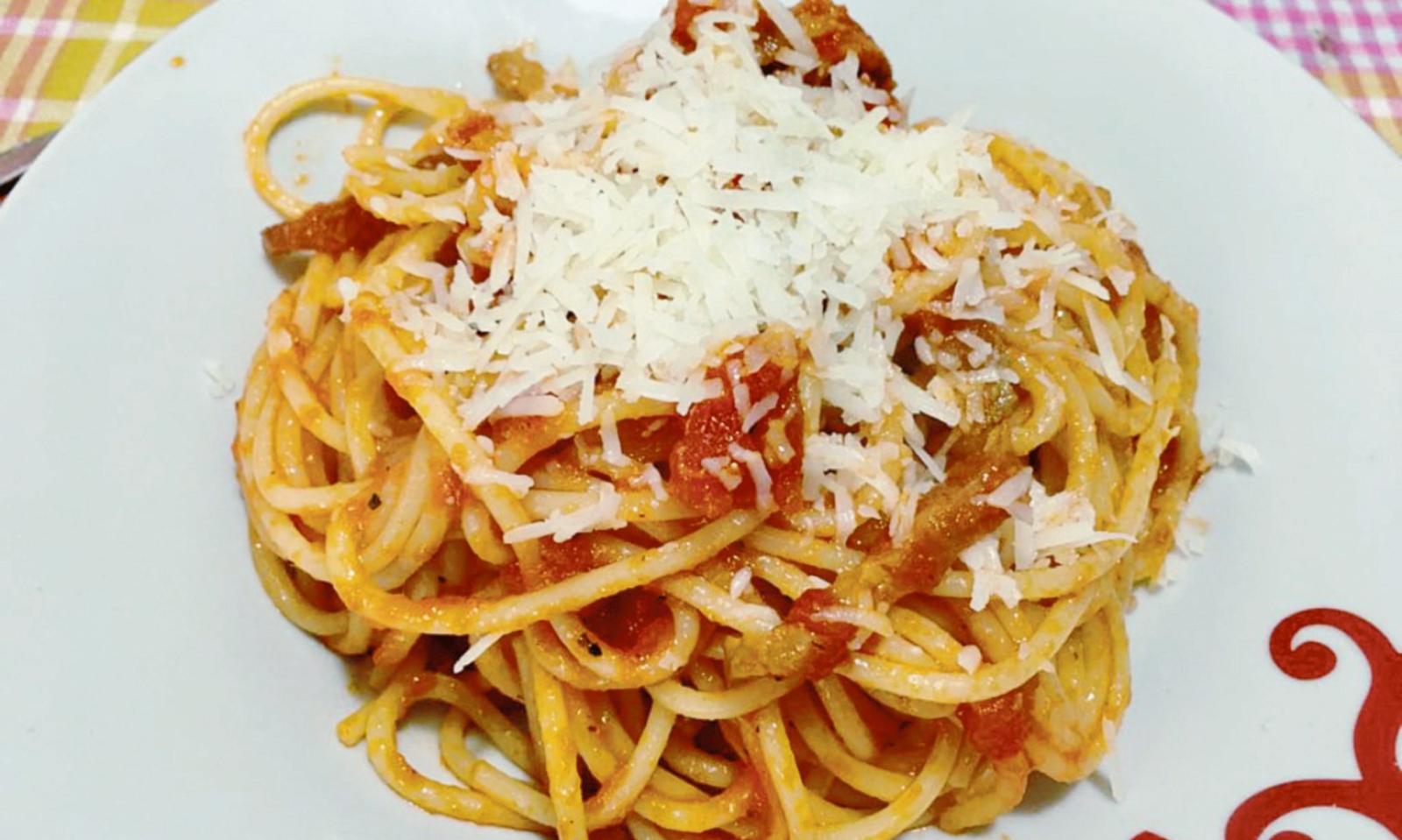 Stangata pasta anche per i ristoranti