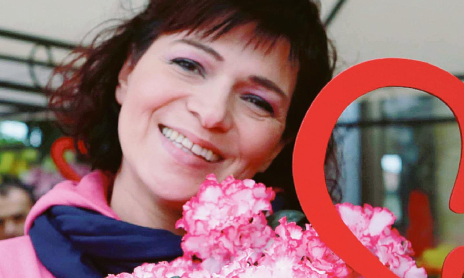 Fiorerie, negozi e pasticcerie: tutti in fila per il regalo