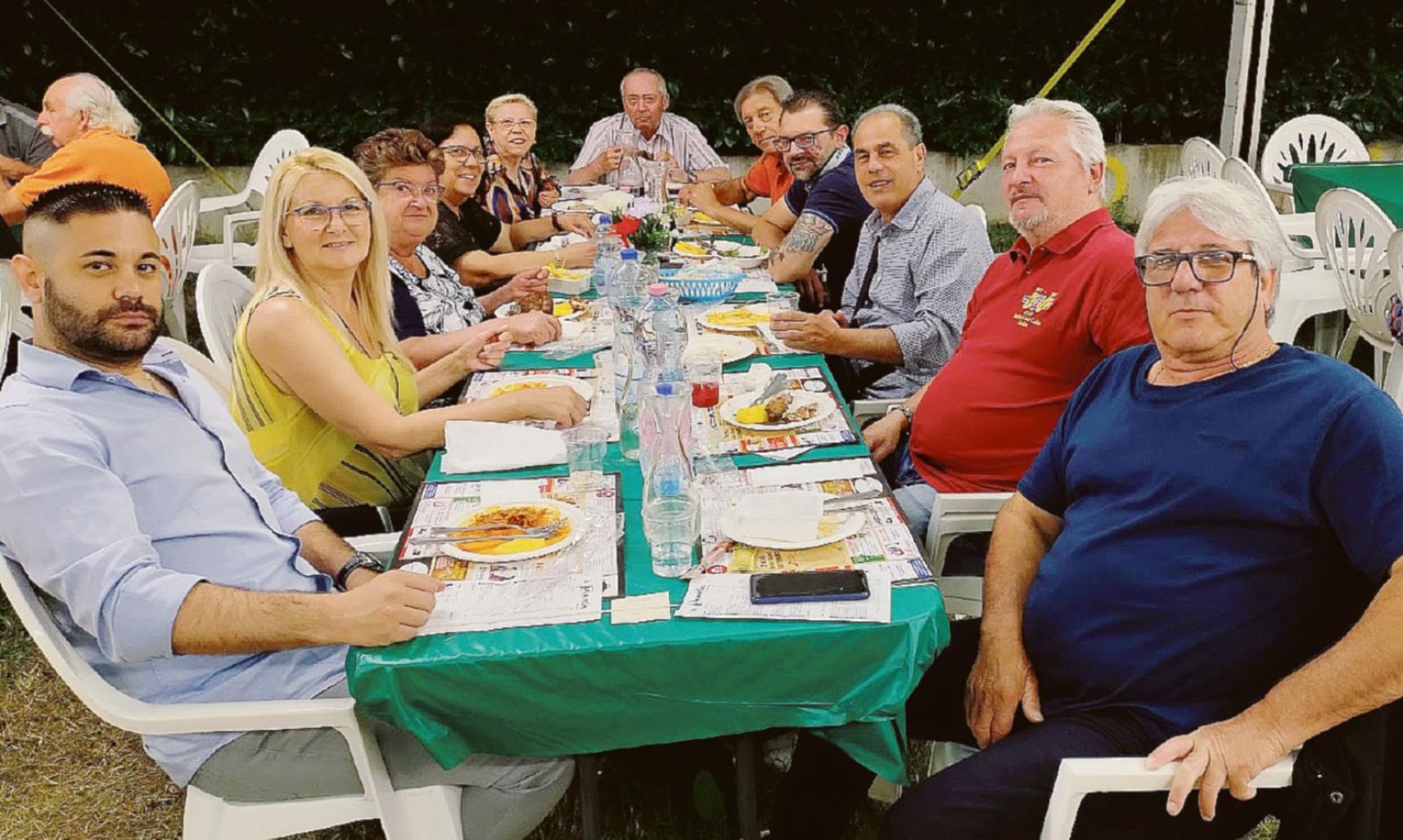 Raganella, finale da spettacolo