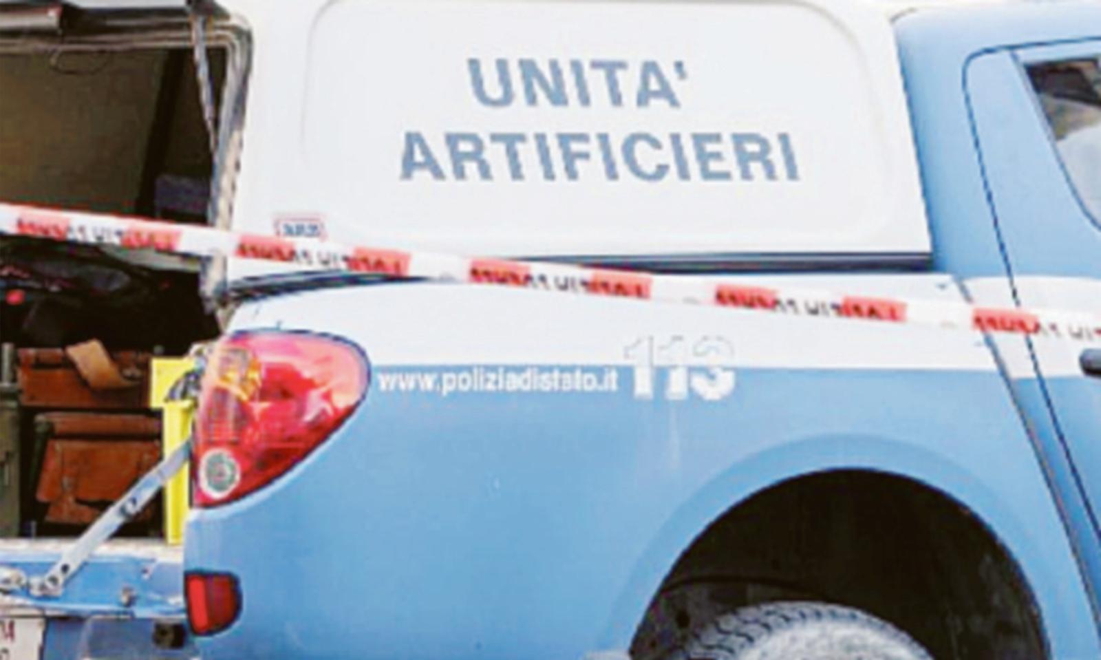 Allarme bomba sotto casa del magistrato polesano