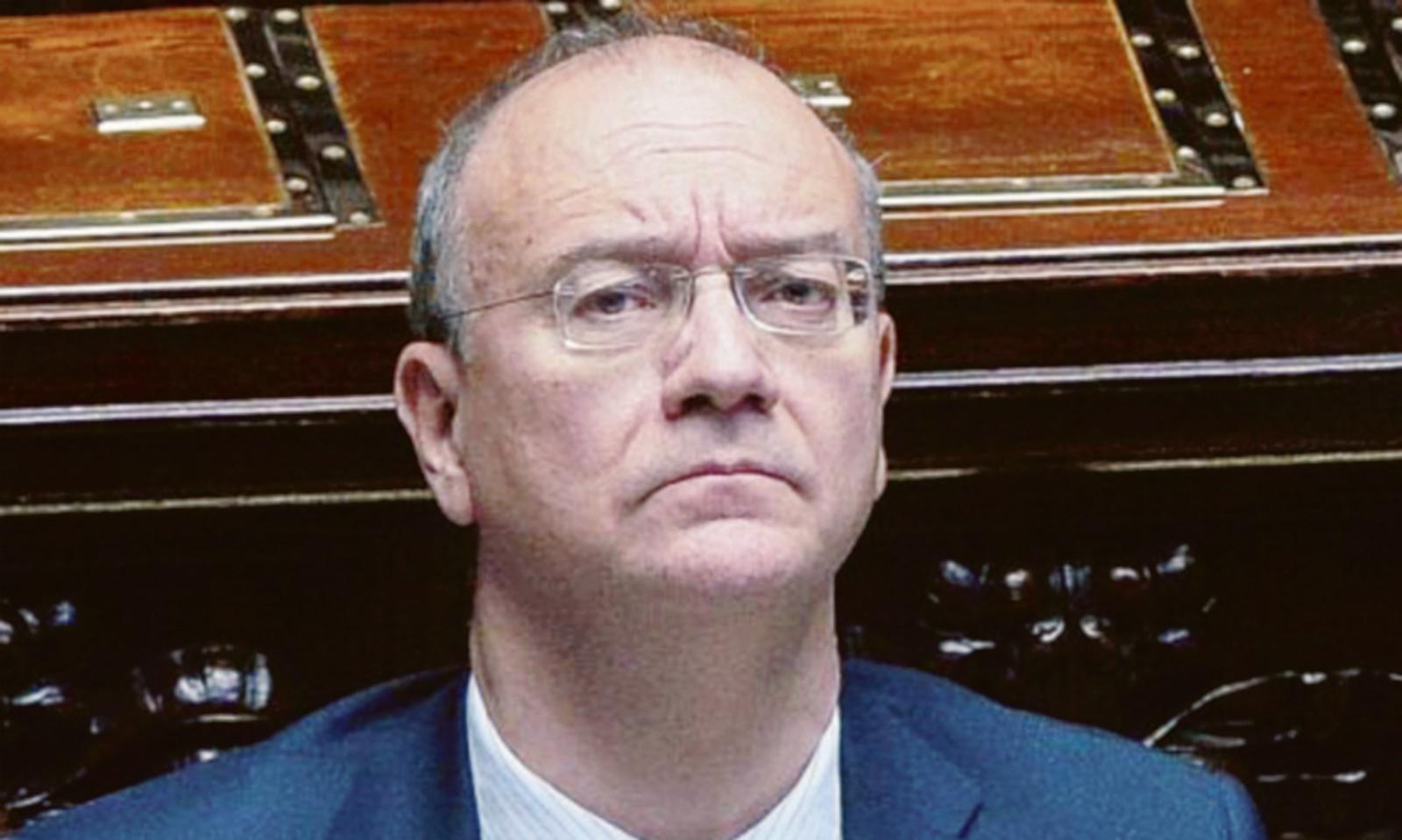 Arriva una legge per punire chi aggredisce i prof