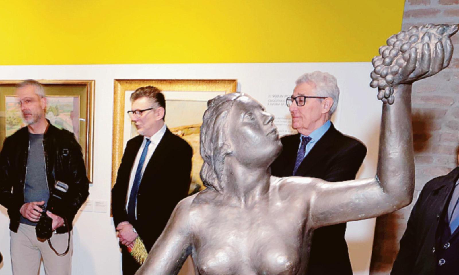 La mostra su Milani raddoppia 