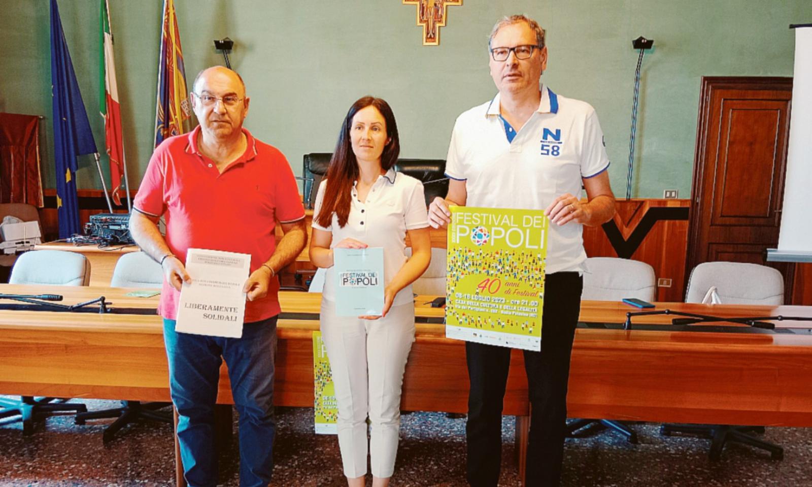 Il festival che abbraccia i popoli