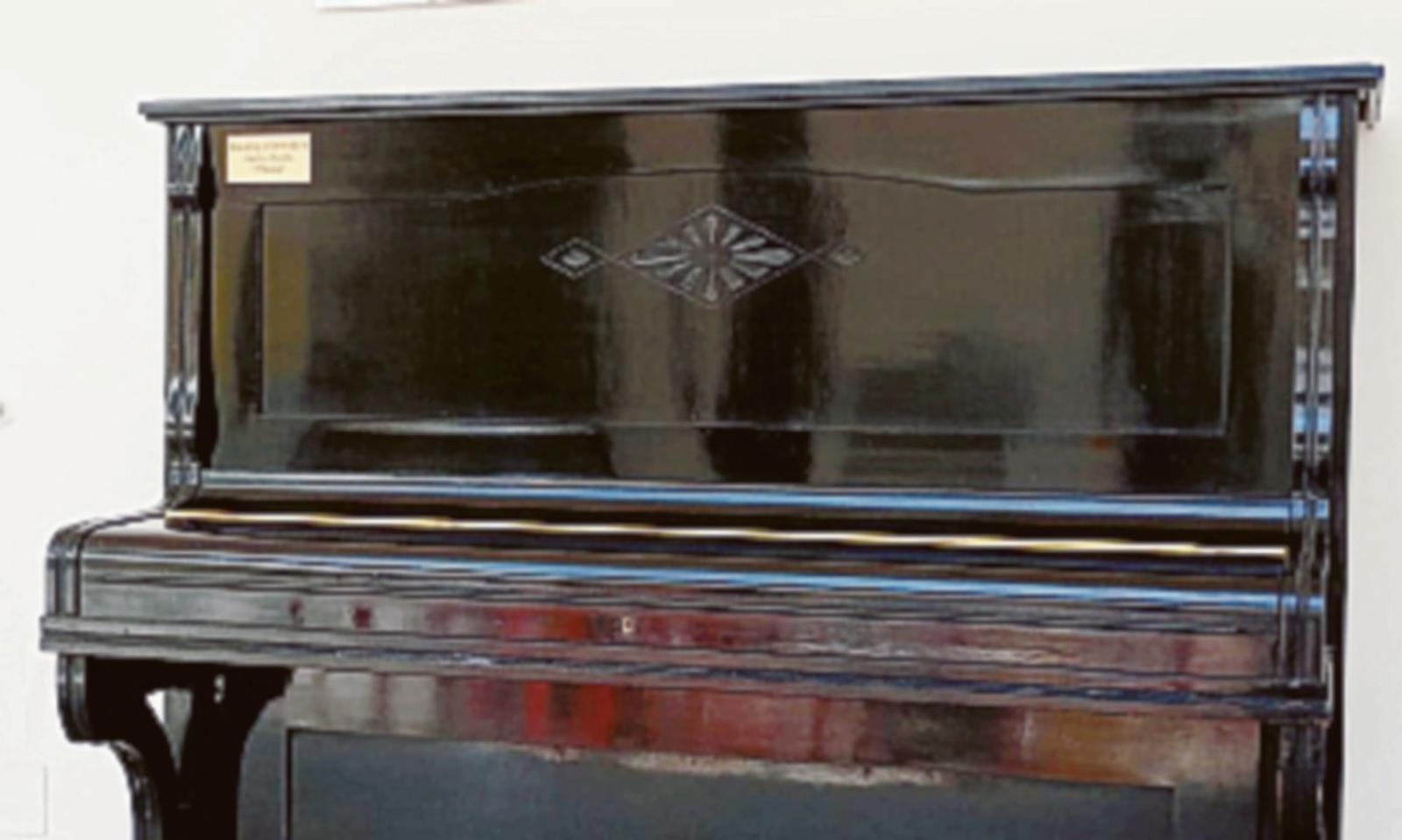 La famiglia Reato dona il pianoforte al Paleocapa