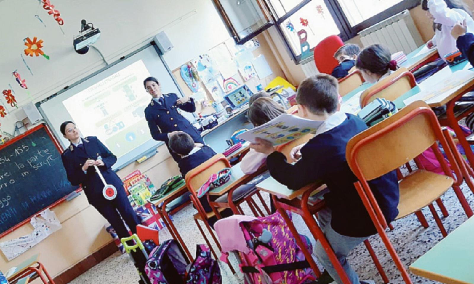 Educazione stradale tra i banchi