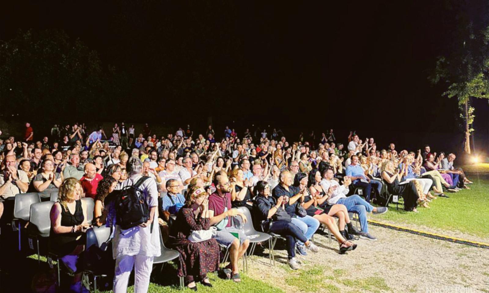 Bandabard&ograve; fa il pienone