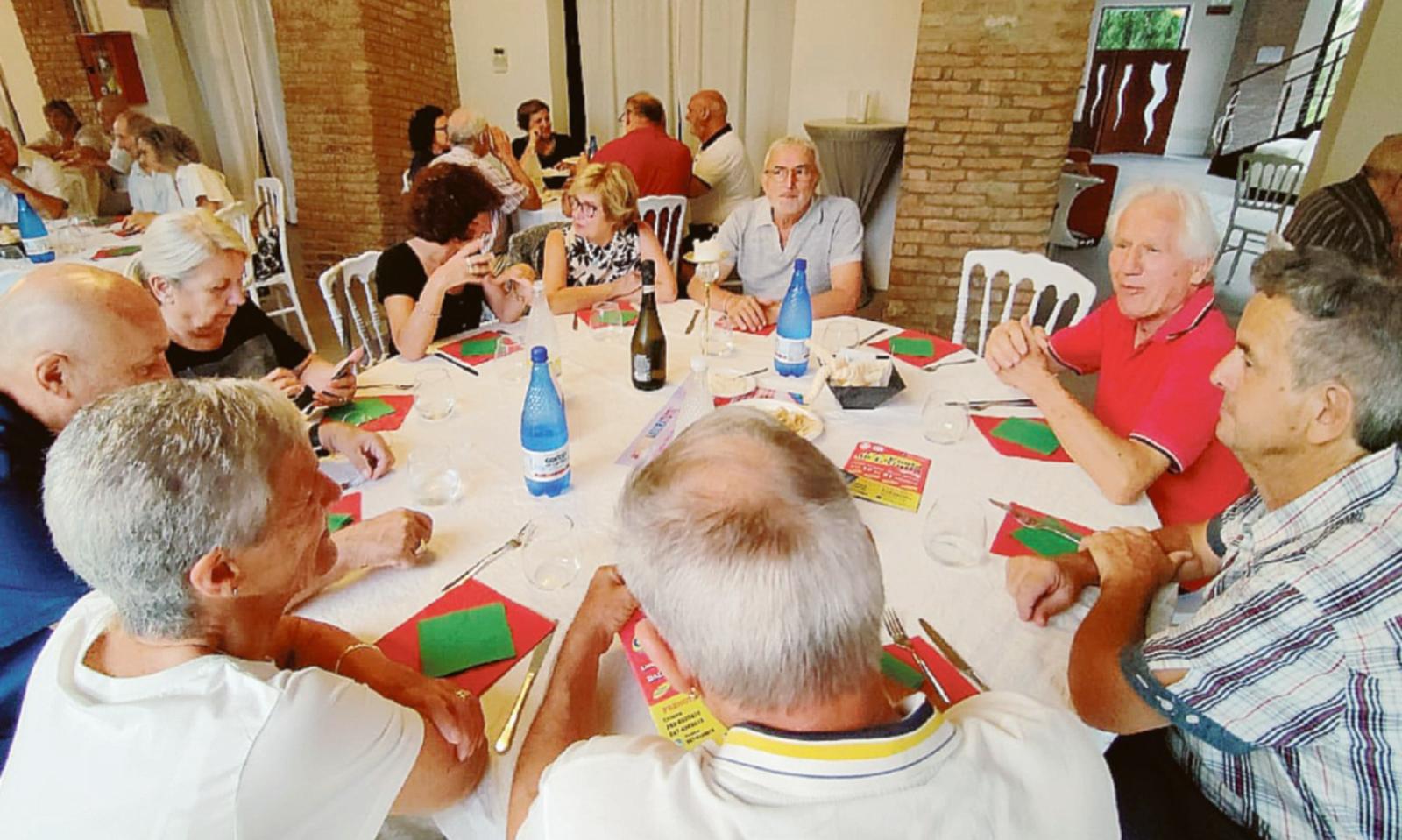 Tutti a tavola per la libert&agrave;