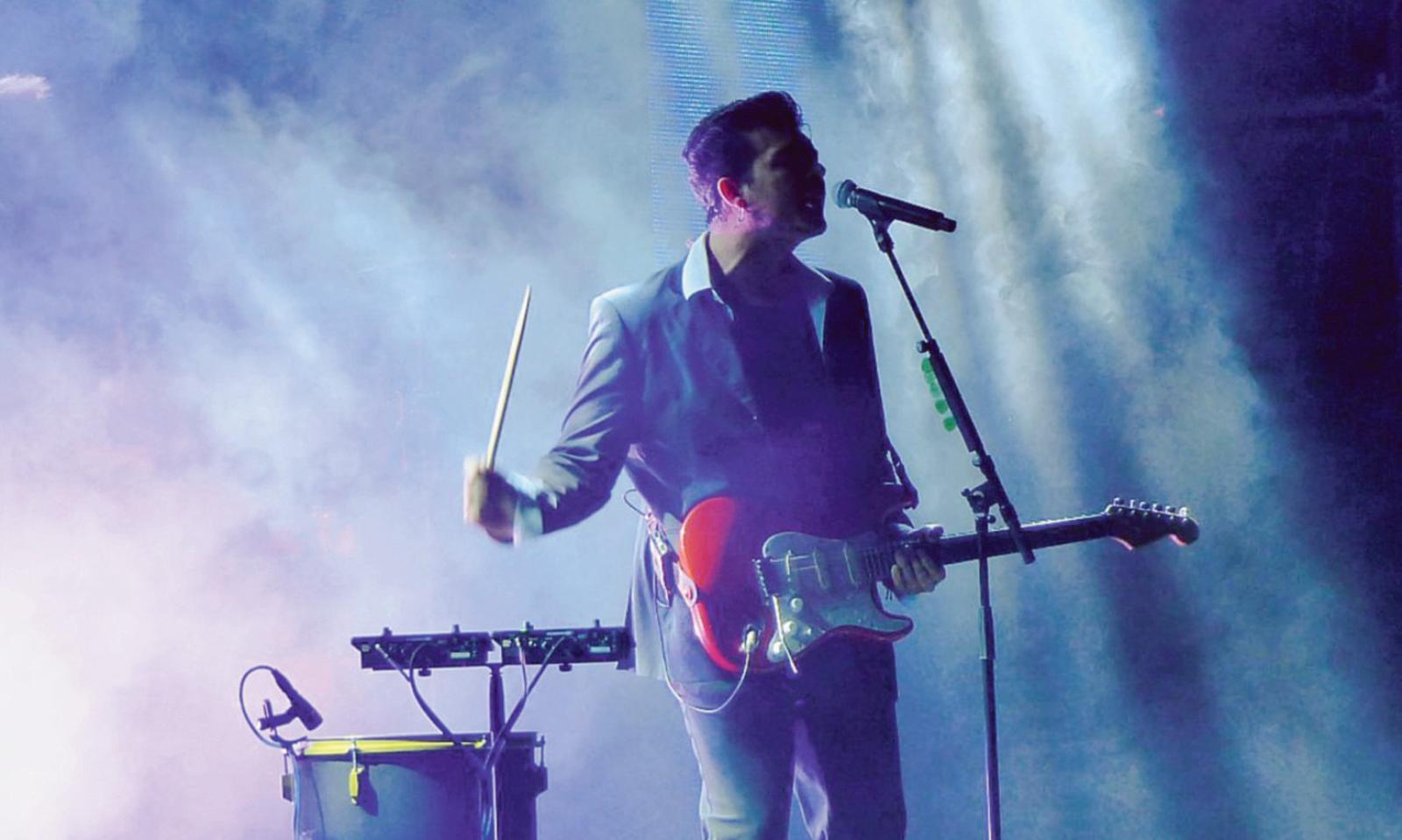 The Kolors &ldquo;infiammano&rdquo; il palco