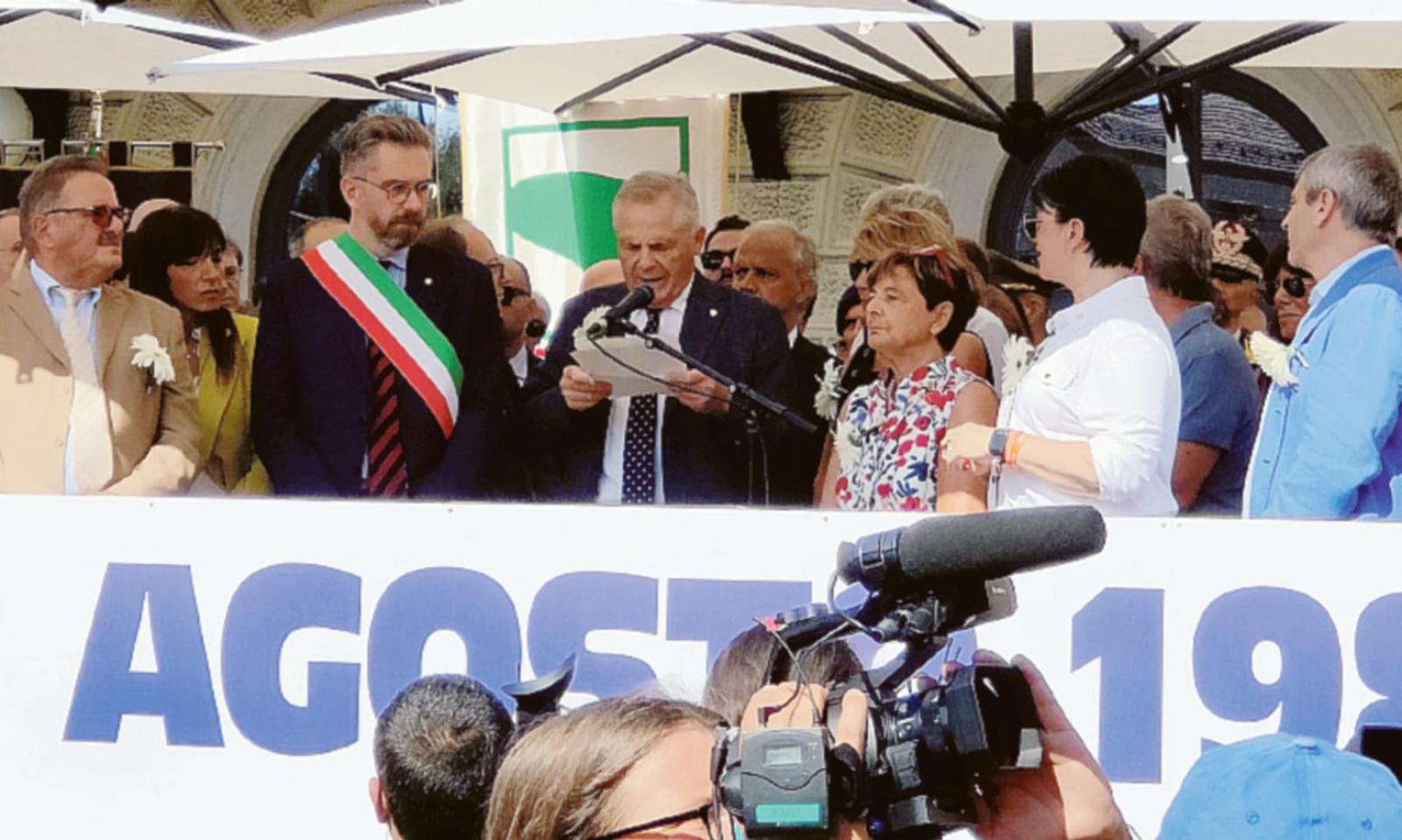 Per non dimenticare le 85 vittime